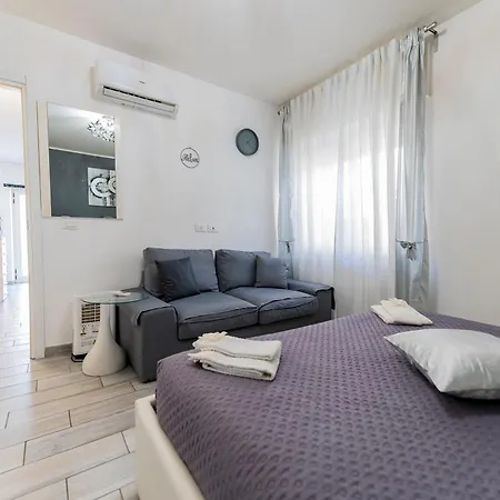 Bright In Colli Near The Sea! Apartment